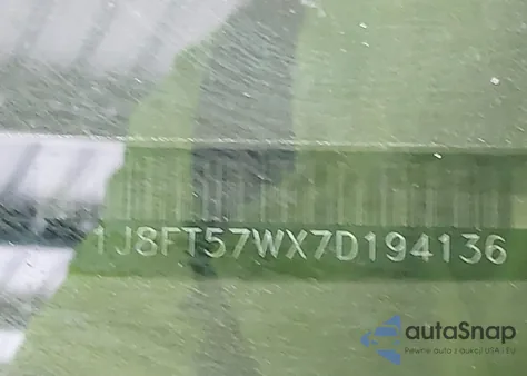 2007 Jeep Compass Limited z USA, uszkodzony, nr VIN 1J8FT57WX7D194136